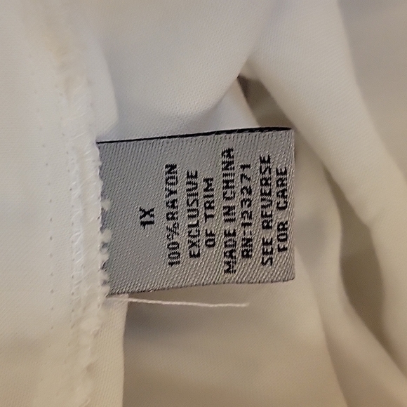 J FOR JUSTIFY White Off Shoulder Embroidered Hi-Lo Walk Through Peasant Dress - Picture 10 of 11